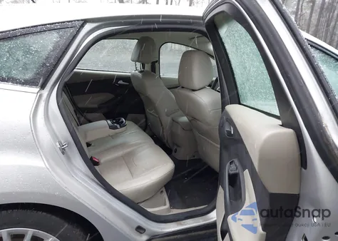 2013 Ford Focus Electric from USA, damaged, VIN 1FADP3R41DL165313